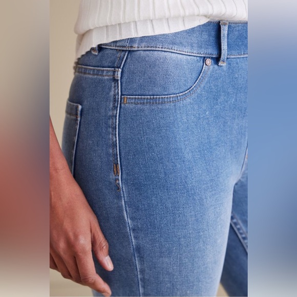 Soft Surrounding, Classic Blue Women's Pull-on Jeans, Large - Picture 11 of 15